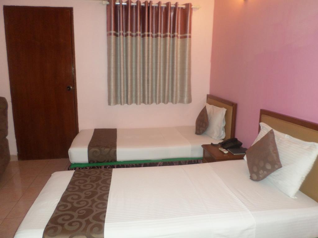 Skai Lodge Male Phòng bức ảnh