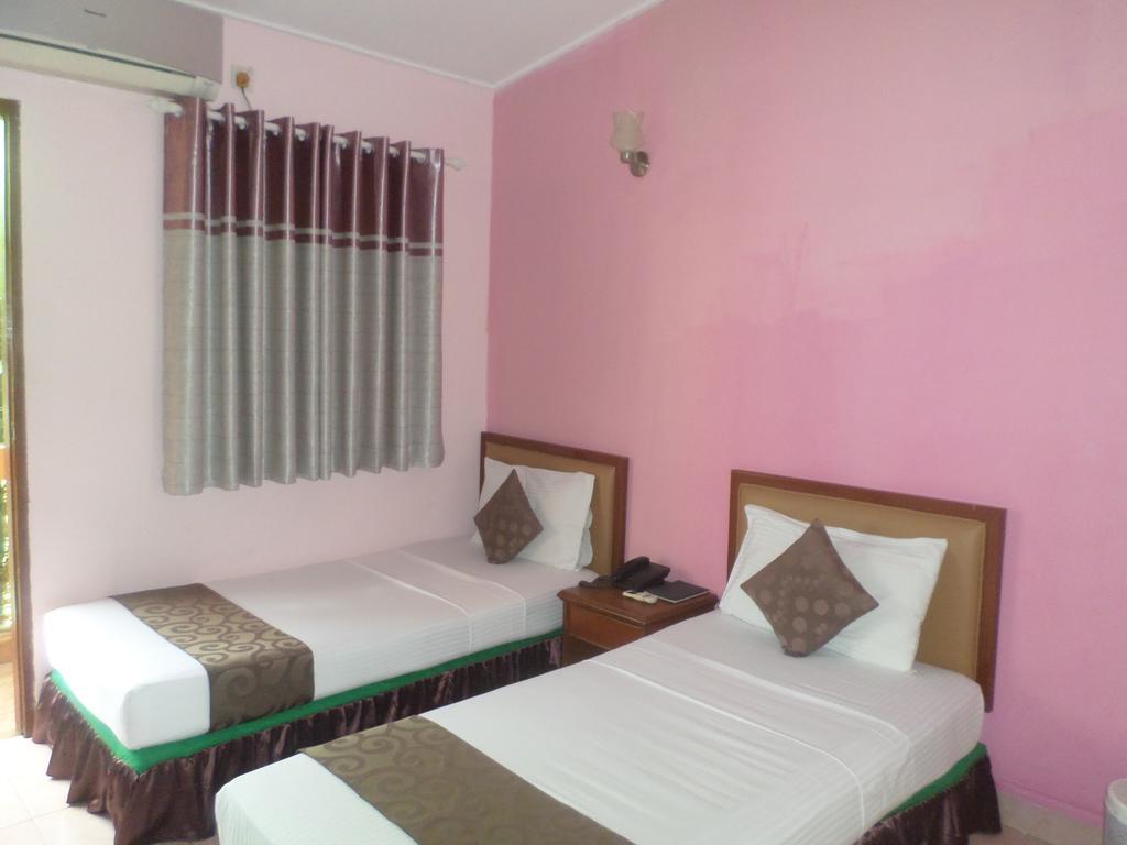 Skai Lodge Male Phòng bức ảnh